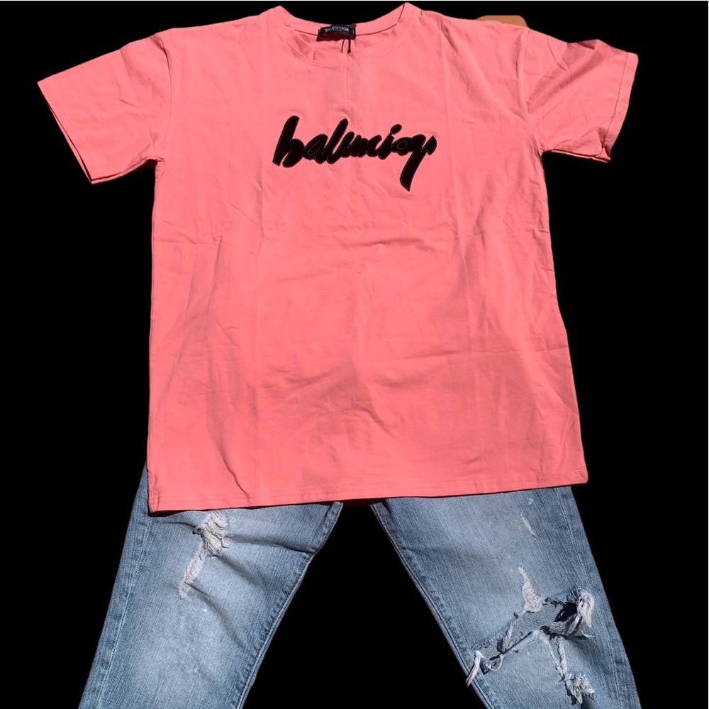 Set jeans size 3 and shirt fit up to 135lbs